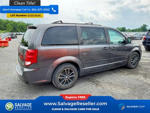Used 2017 Dodge Grand Caravan GT FWD image 4