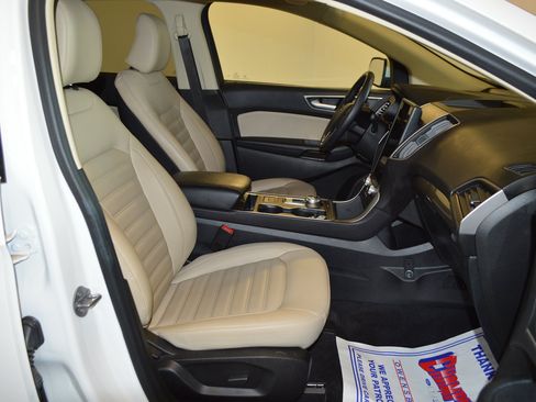 Used 2024 Ford Edge SEL AWD/4WD image 11