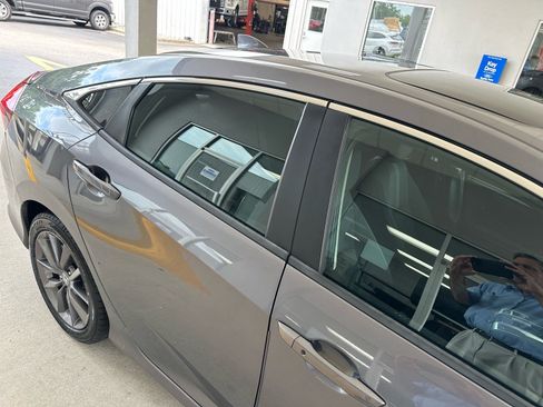 Used 2021 Honda Civic EX image 10