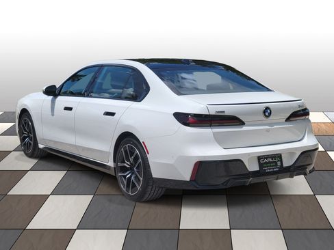 Used 2025 BMW 740i xDrive AWD/4WD image 6
