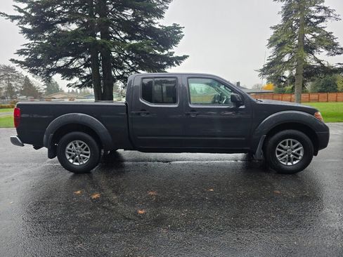 Used 2014 Nissan Frontier SV w/ SV Value Truck Package image 7