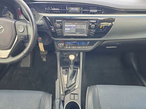Used 2014 Toyota Corolla S image 11