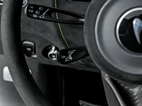 Used 2021 McLaren 765LT RWD image 30