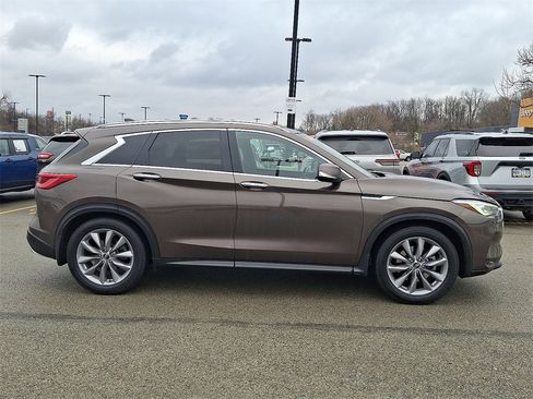 Used 2019 INFINITI QX50 Essential w/ Premium Heat Package image 7