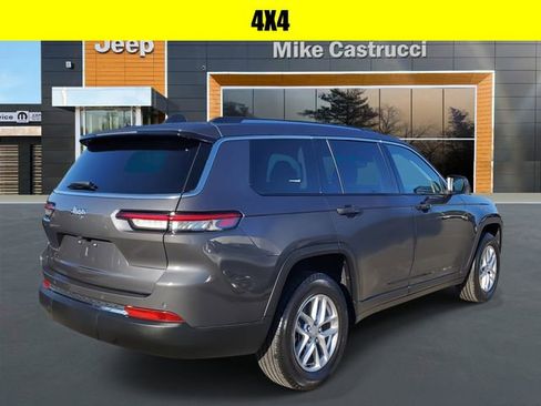 Used 2022 Jeep Grand Cherokee L Laredo w/ Luxury Tech Group I image 4