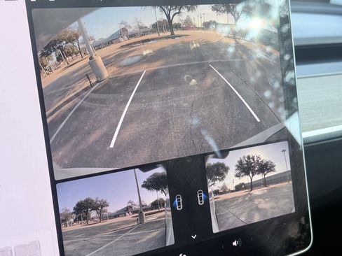 Used 2022 Tesla Model Y Long Range image 73