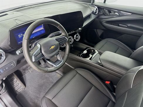Used 2024 Chevrolet Blazer EV LT image 10