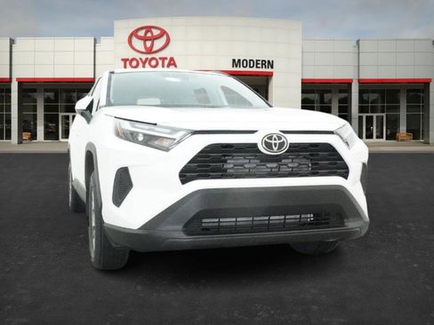 New 2025 Toyota RAV4 XLE image 31