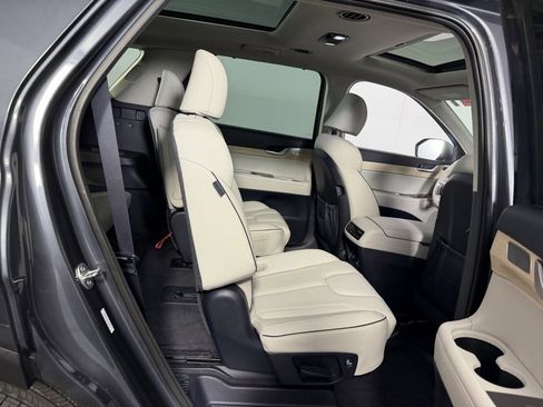 Used 2024 Hyundai Palisade Limited image 31