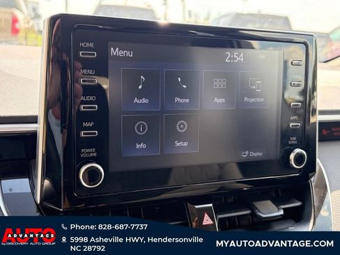 Used 2020 Toyota Corolla LE FWD image 12