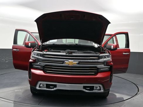 Used 2020 Chevrolet Silverado 1500 High Country w/ Technology Package image 36