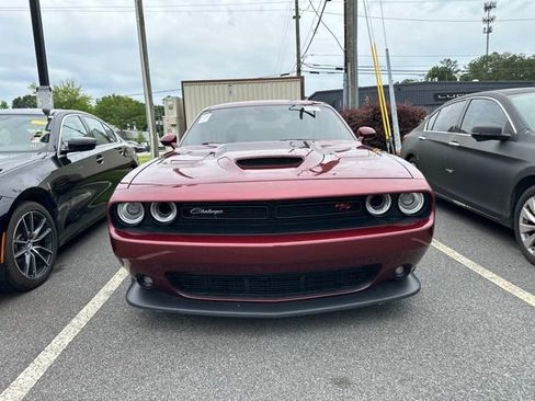 Used 2022 Dodge Challenger R/T Scat Pack w/ Driver Convenience Group RWD image 2