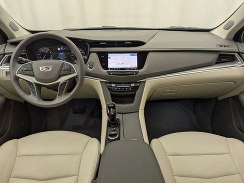 Certified 2024 Cadillac XT5 Premium Luxury w/ LPO, Floor Liner Package AWD/4WD image 24
