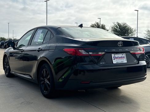 Used 2025 Toyota Camry LE image 6