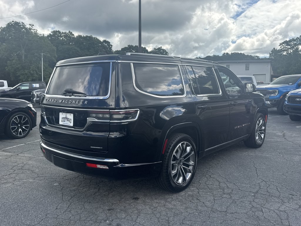 Used 2023 Jeep Grand Wagoneer Series III AWD/4WD image 7