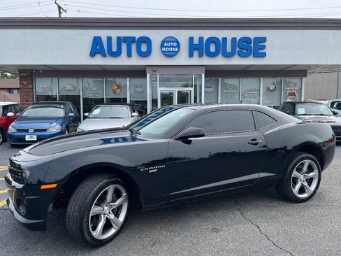 Used 2010 Chevrolet Camaro SS w/ RS Package RWD image 8
