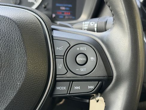 Used 2021 Toyota Corolla SE FWD image 60