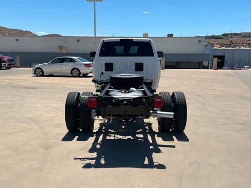New 2026 RAM 5500 Tradesman AWD/4WD image 4