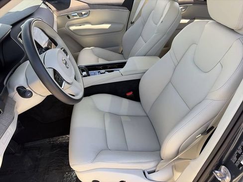 Used 2024 Volvo XC90 T8 Plus w/ Protection Package Premier AWD/4WD image 19
