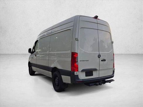 Used 2024 Mercedes-Benz Sprinter 2500 image 7