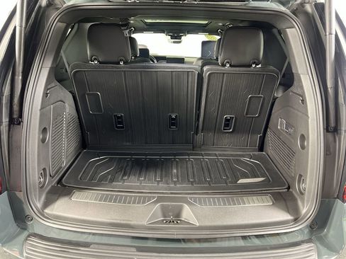 Certified 2025 GMC Yukon AT4 Ultimate w/ LPO, Floor Liner Package AWD/4WD image 13