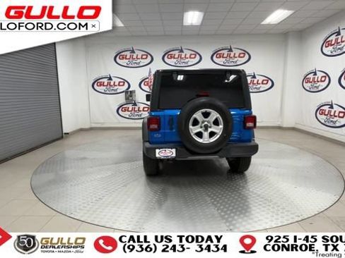 Used 2023 Jeep Wrangler Unlimited Sport AWD/4WD image 3
