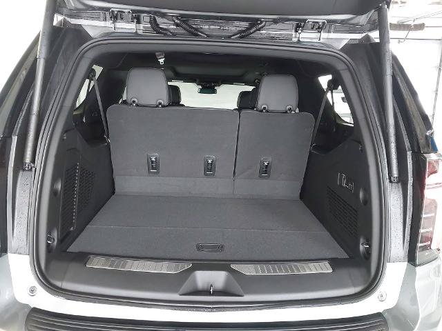 New 2026 Chevrolet Suburban Premier w/ Sun And Tow Package AWD/4WD image 27
