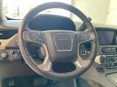Used 2017 GMC Yukon Denali w/ Open Road Package AWD/4WD image 14