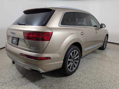 Used 2018 Audi Q7 3.0T Premium Plus AWD/4WD image 7