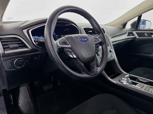 Used 2020 Ford Fusion SE FWD image 22