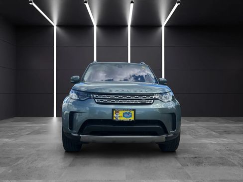 Used 2017 Land Rover Discovery HSE AWD/4WD image 2