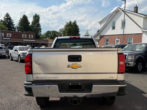 Used 2016 Chevrolet Silverado 2500 W/T AWD/4WD image 5