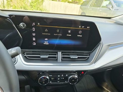 New 2026 Chevrolet Trax LT w/ Driver Confidence Package FWD image 17