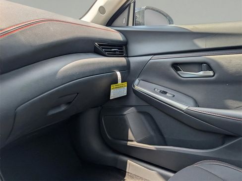 New 2025 Nissan Sentra SR image 25