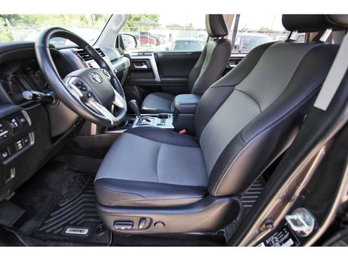 Used 2023 Toyota 4Runner SR5 Premium w/ Moonroof Package RWD image 11