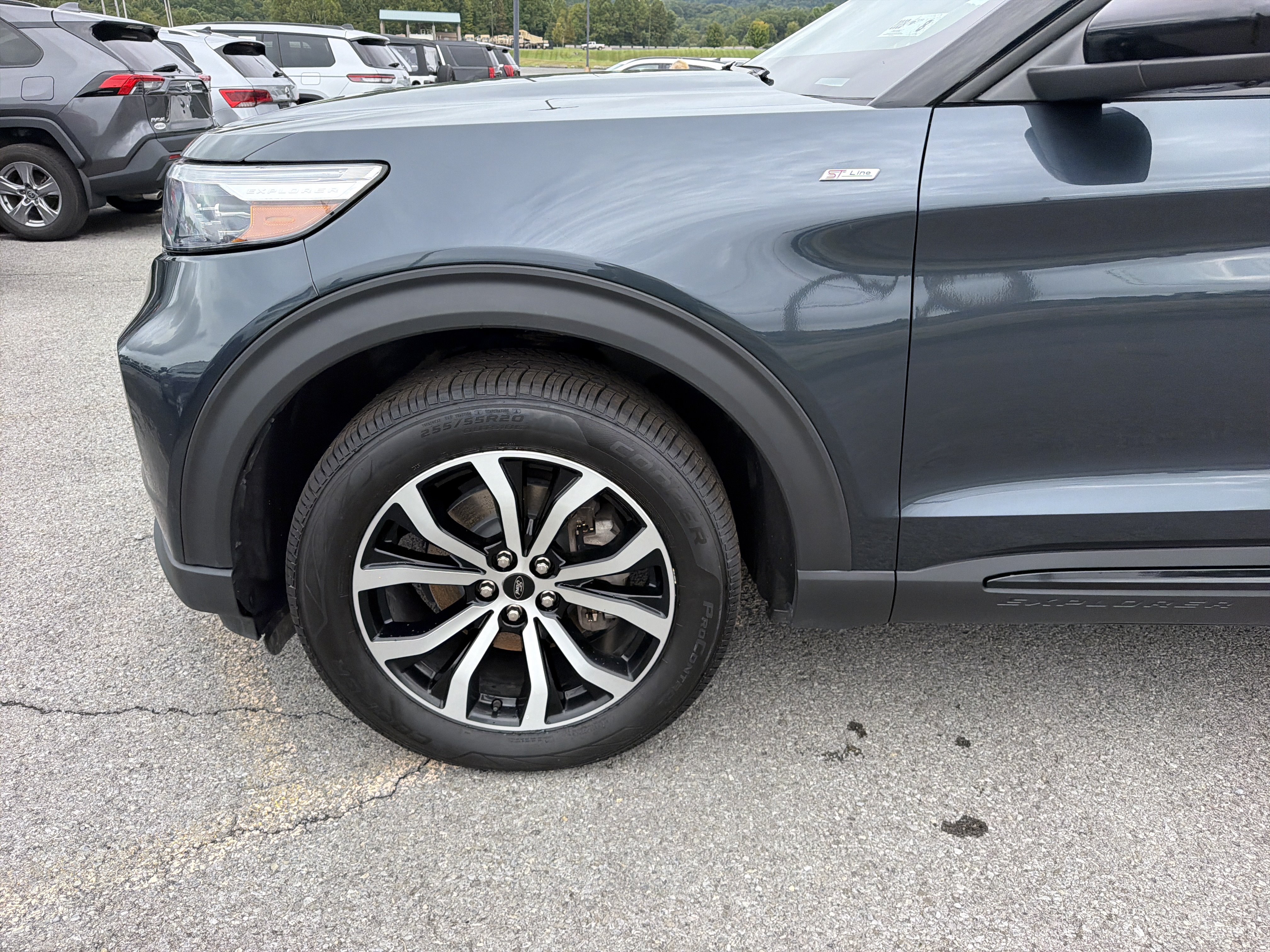 Used 2023 Ford Explorer ST-Line w/ Class IV Trailer Tow Package AWD/4WD image 10