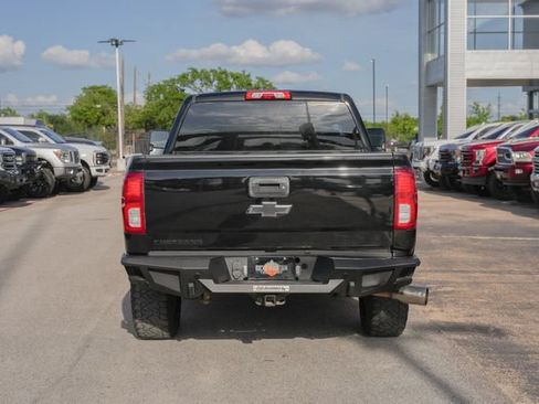 Used 2018 Chevrolet Silverado 1500 LT w/ Texas Edition AWD/4WD image 8