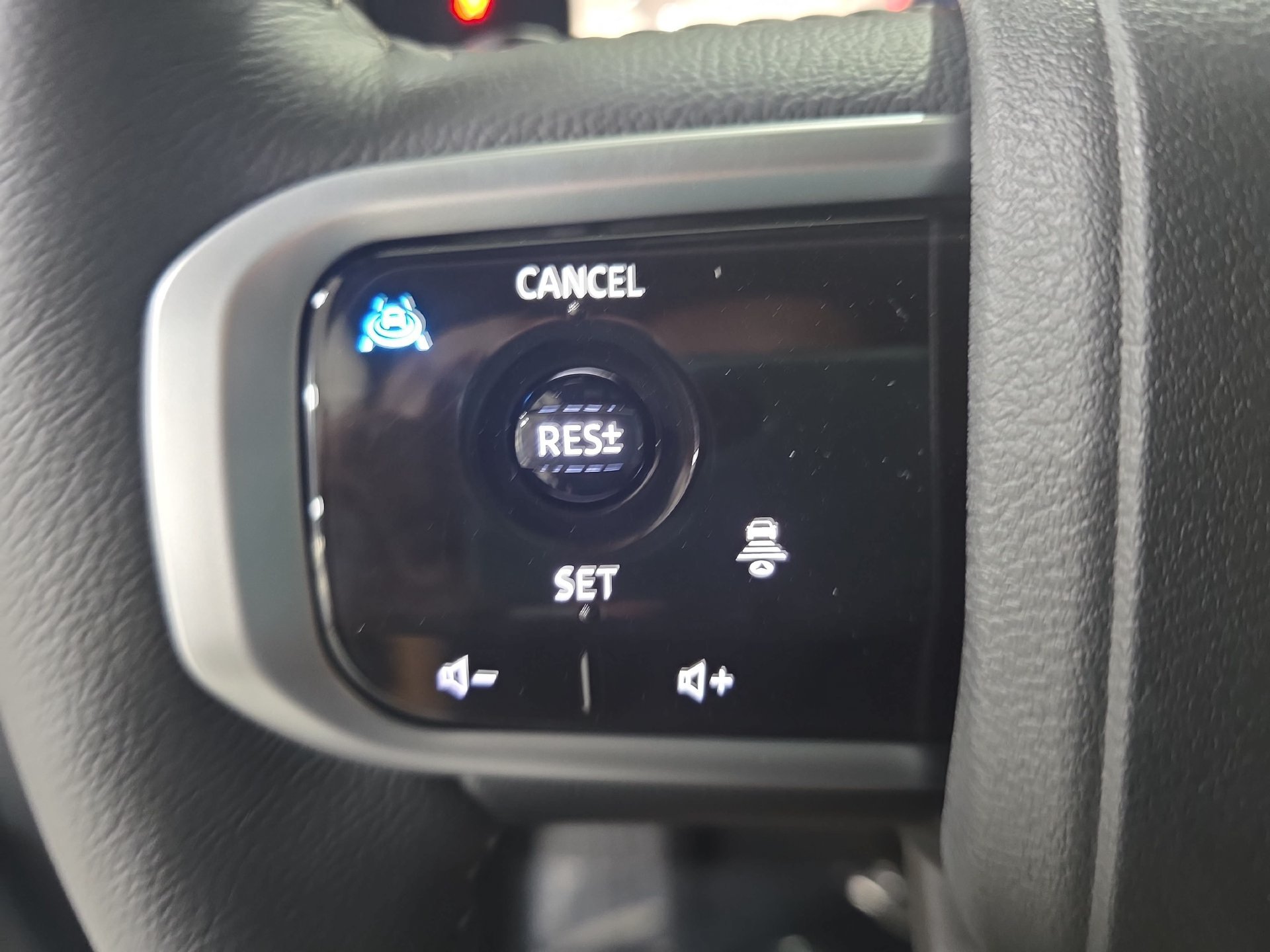 New 2026 Nissan Armada SL w/ Captain's Chari Seat Package AWD/4WD image 17