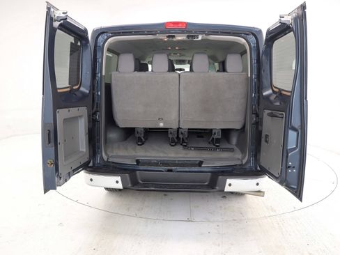 Used 2018 Nissan NV 3500 SV w/ Navigation Package image 10