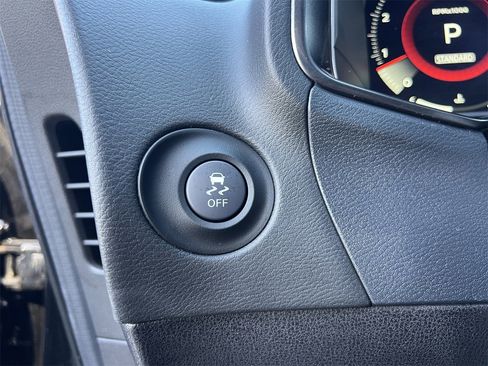 Certified 2024 Nissan Z Performance w/ Floor Mat Package image 13