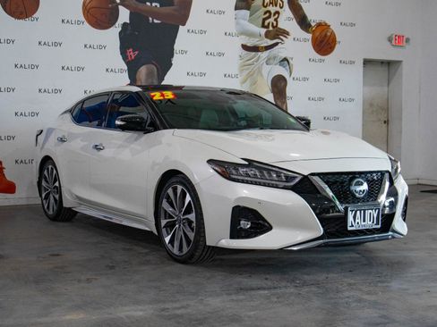 Used 2023 Nissan Maxima Platinum w/ Sport Mat Group FWD image 21