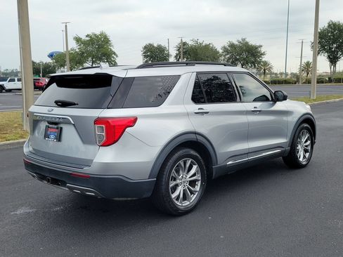 Used 2020 Ford Explorer XLT w/ Equipment Group 202A RWD image 4