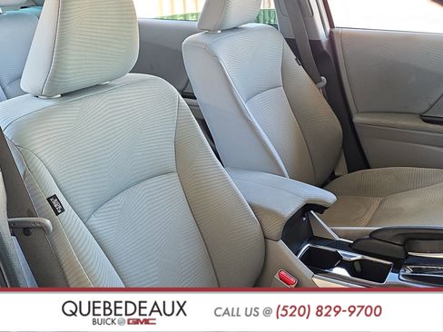 Used 2017 Honda Accord LX image 23