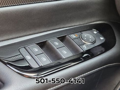 Used 2025 Nissan Murano SV FWD image 33