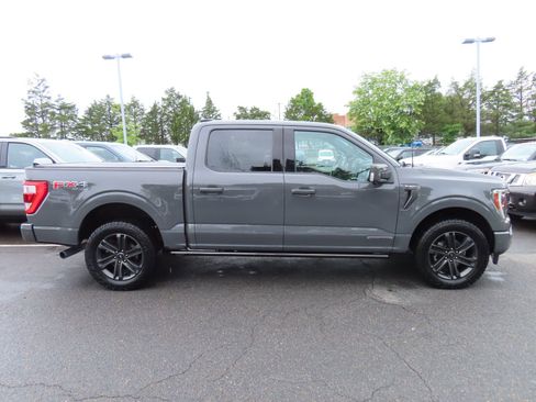 Used 2021 Ford F150 Lariat w/ Equipment Group 502A High AWD/4WD image 4