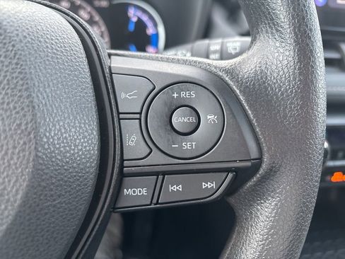 Used 2024 Toyota RAV4 XLE image 19