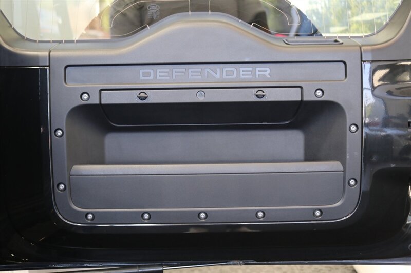 Used 2023 Land Rover Defender 110 S AWD/4WD image 37