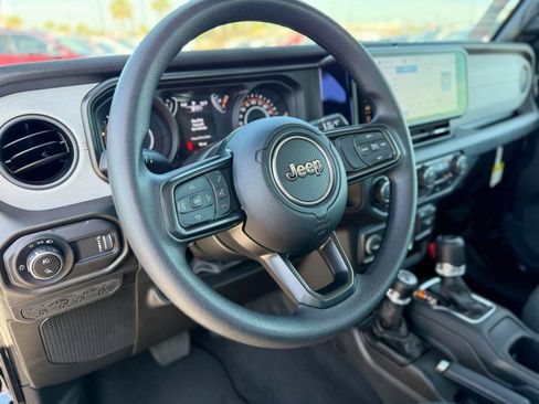 New 2026 Jeep Gladiator Sport image 8