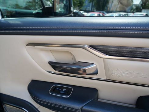 Used 2019 RAM 1500 Limited AWD/4WD image 33