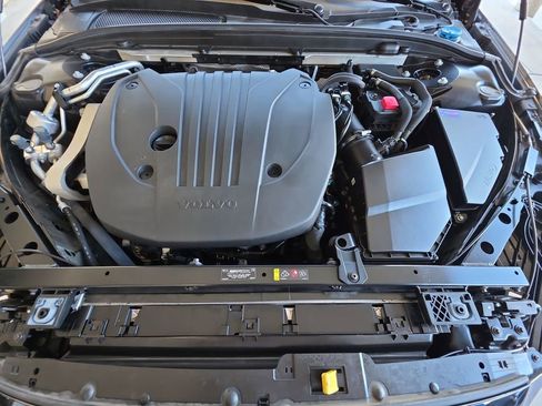 Used 2024 Volvo S60 B5 Core image 31